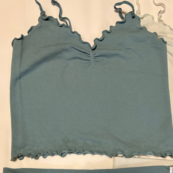 Women's Ruffled Intimates Set - Size Small - Picture 5 of 15